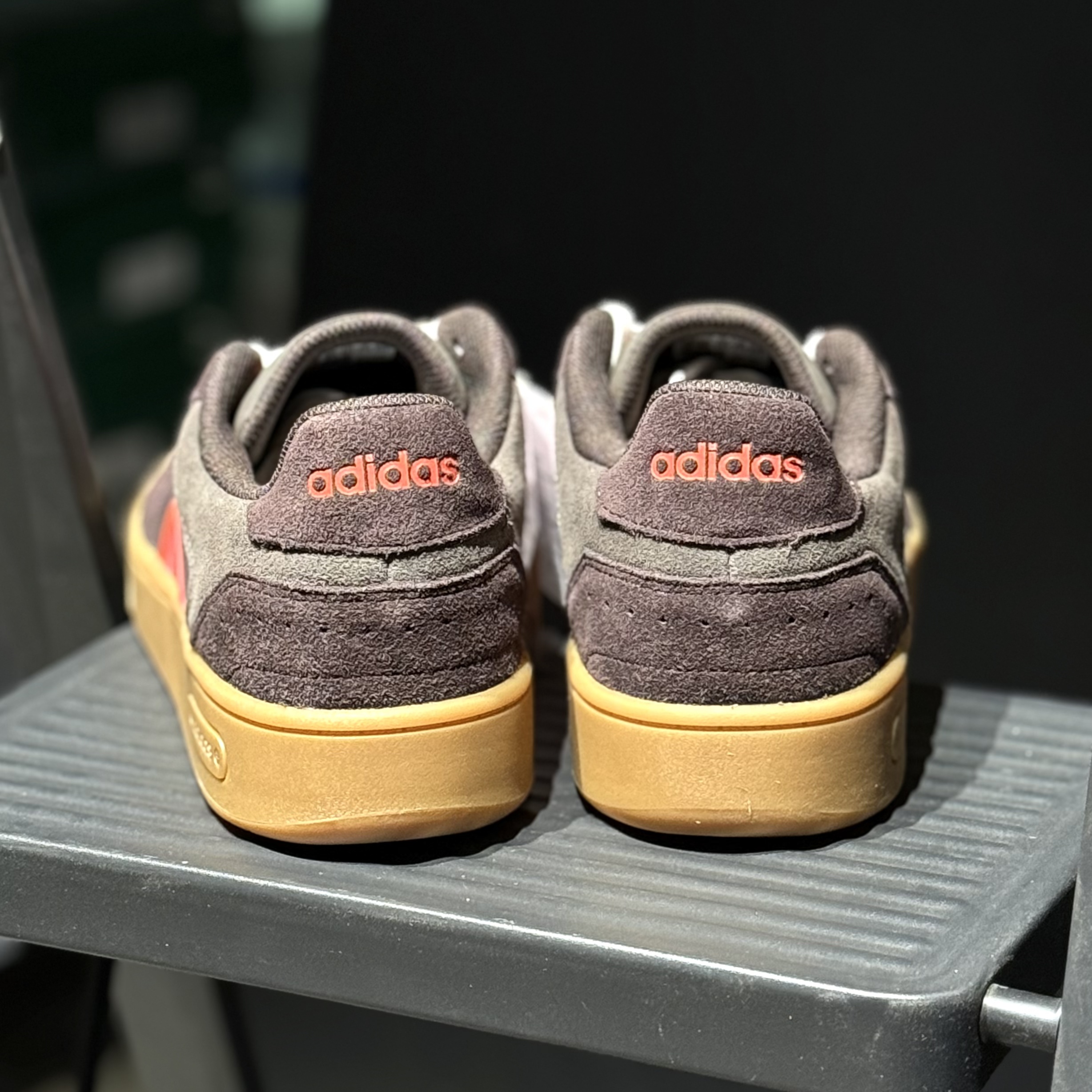 Adidas/阿迪达斯男子低帮秋冬季休闲经典复古运动板鞋JP8234