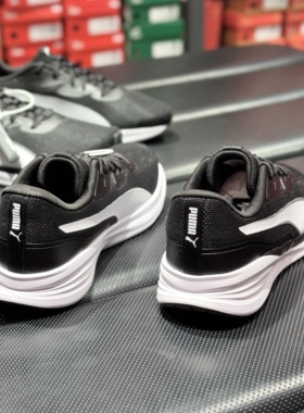 彪马PUMA新款男子低帮轻便透气缓震百搭运动休闲黑白跑步鞋310040