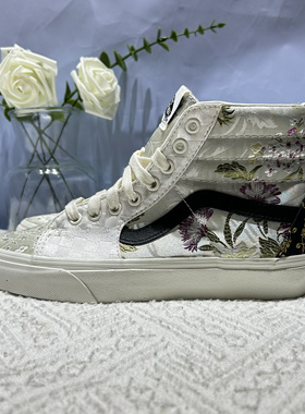 Vans Sk8-hi个性时尚工艺花卉刺绣男女同款高帮板鞋子VN0A5KRH8L8