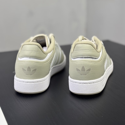 Adidas/阿迪达斯CENTENNIAL RM男子经典篮球风板鞋ID6212 N仓