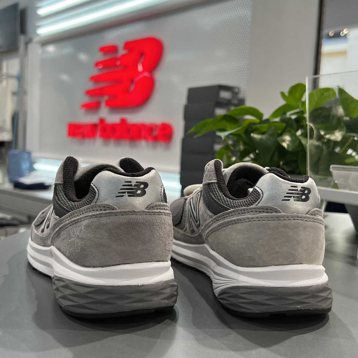 NewBalance NB运动鞋880系列经典百搭复古慢跑步男鞋MW880CF3/CF3-封面