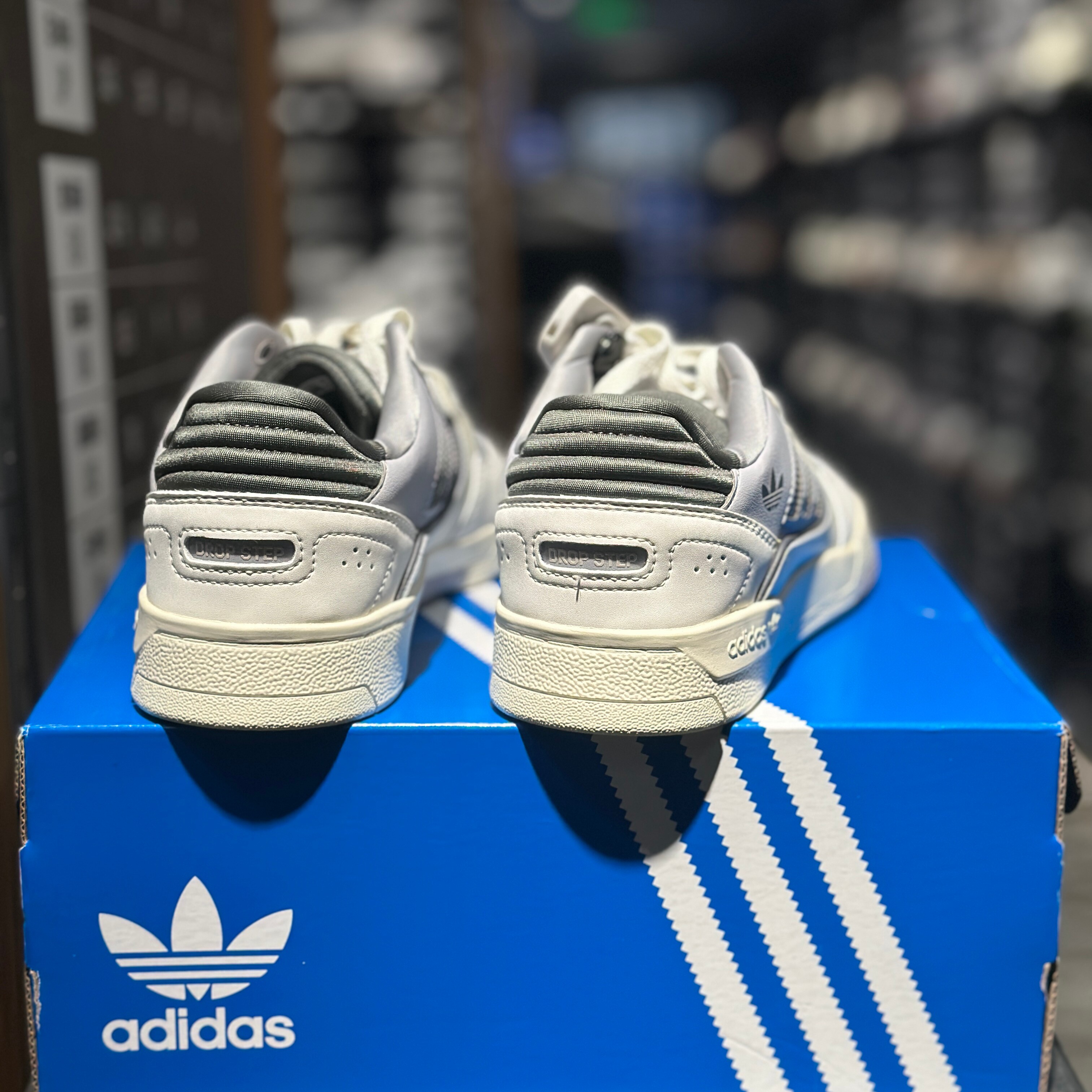 【坏蛋】adidas/阿迪达斯男秋冬季低帮厚底板鞋休闲运动鞋JP9210