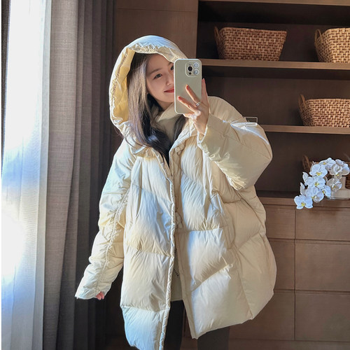 鹅绒中长款连帽羽绒服