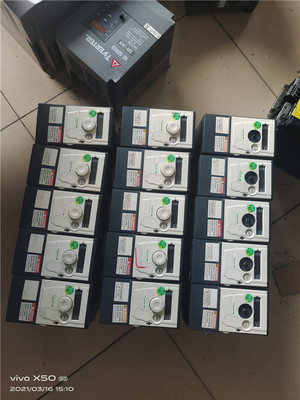 施耐德ATV312变频器成色好ATV312H075M2 0.75KW 220V 包好现货