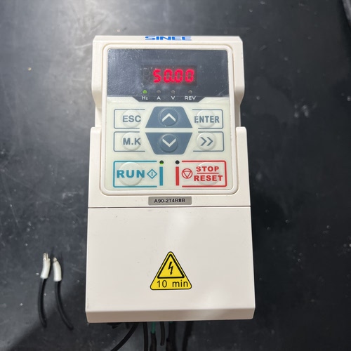 正弦SINEE变频器A90-2T4R8B 0.75KW 220V 三相 原装拆机 功能包好