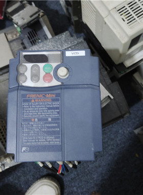 富士变频器FRN0.75C1S-4C FRNO.75C1S-4C 0.75KW 380V 现货包好