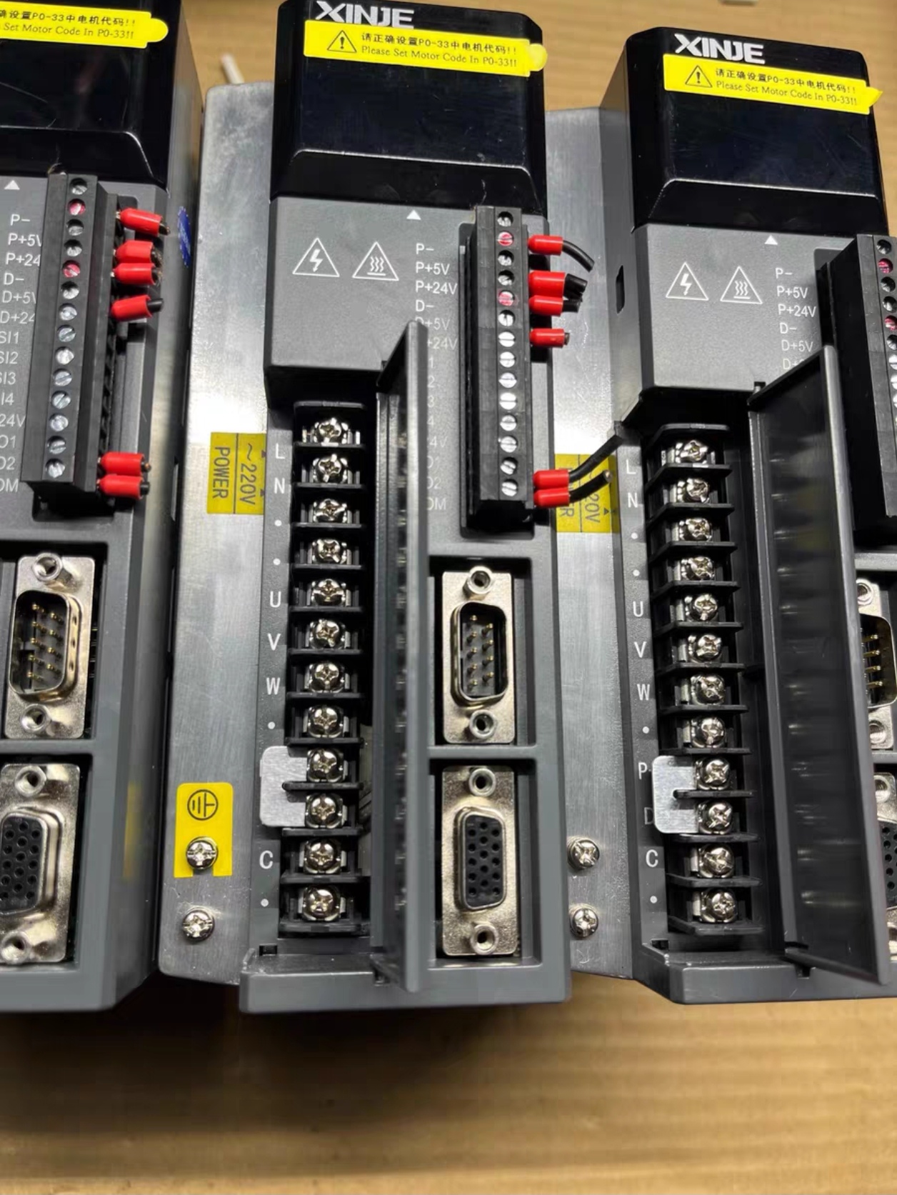 二手信捷DS3E系列0.4KW伺服驱动器DS3E-20P4-PFA 2.5A功能包好