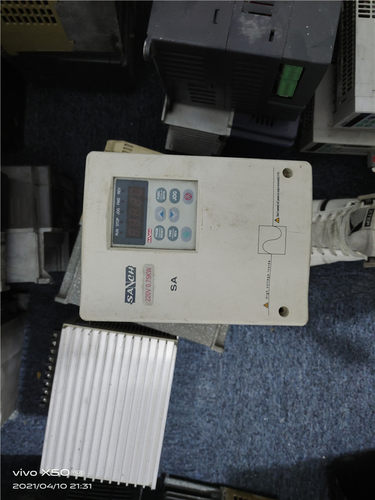 三基变频器SA-2007B 0.75KW 220V实物拍摄 测试完好 现货
