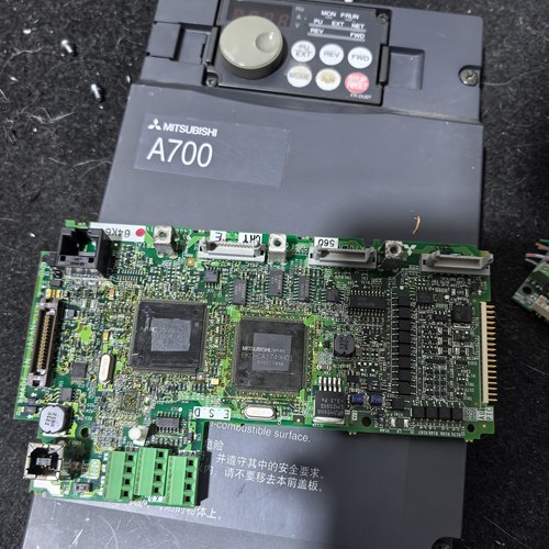 二手三菱A700变频器主板BC186A750G54 型号A70CA560E A740 CPU板