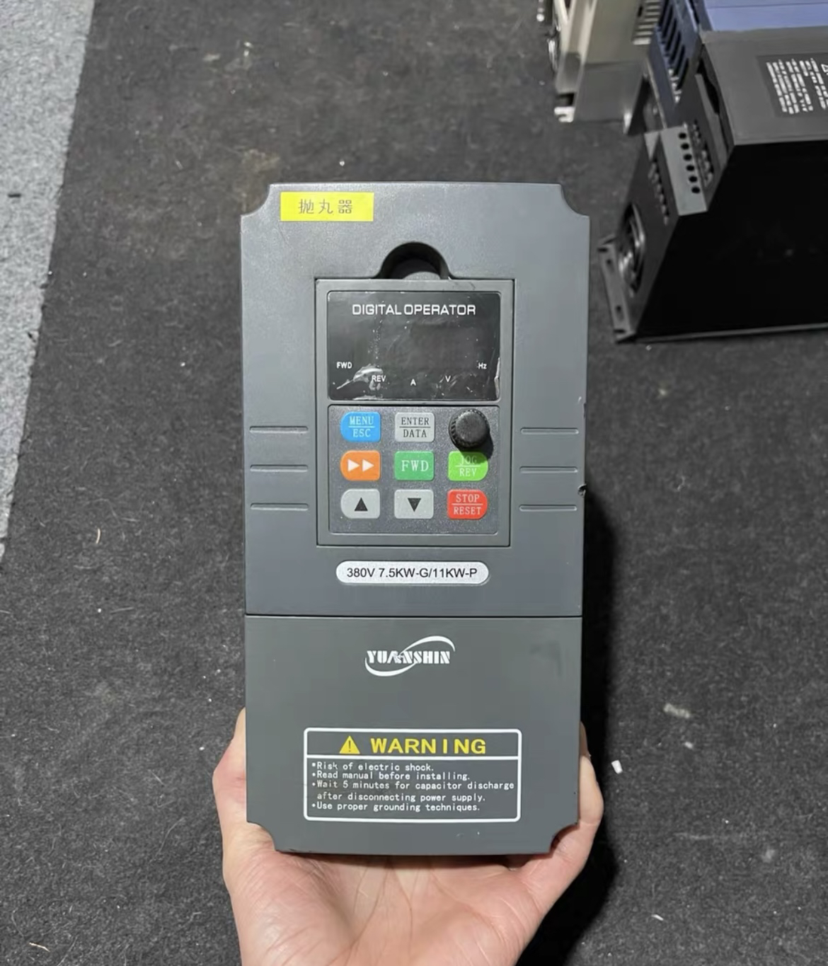 源信变频器YX3000D-4T0075G/4T0110P-M 7.5KW/11KW 380V 二手包好