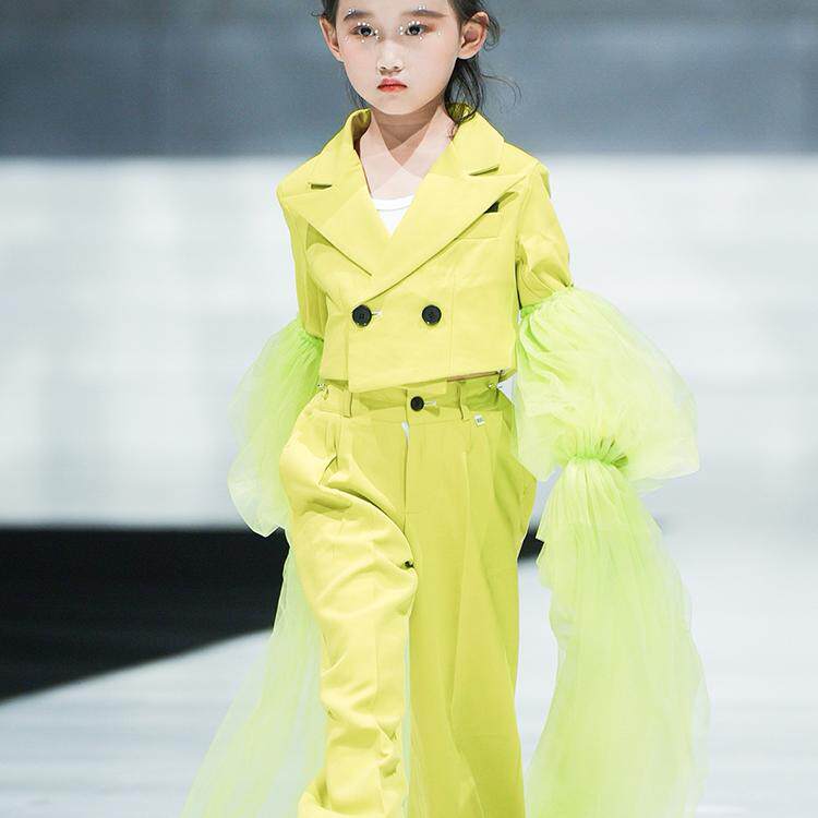 2026新款马卡龙公主裙女童跳舞西装裙T台晚礼服潮服绿色T台演出