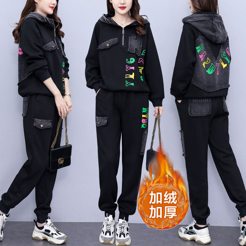 冬季加绒加厚休闲套装女款时尚卫衣绒拼接牛仔印花两件套大码女装