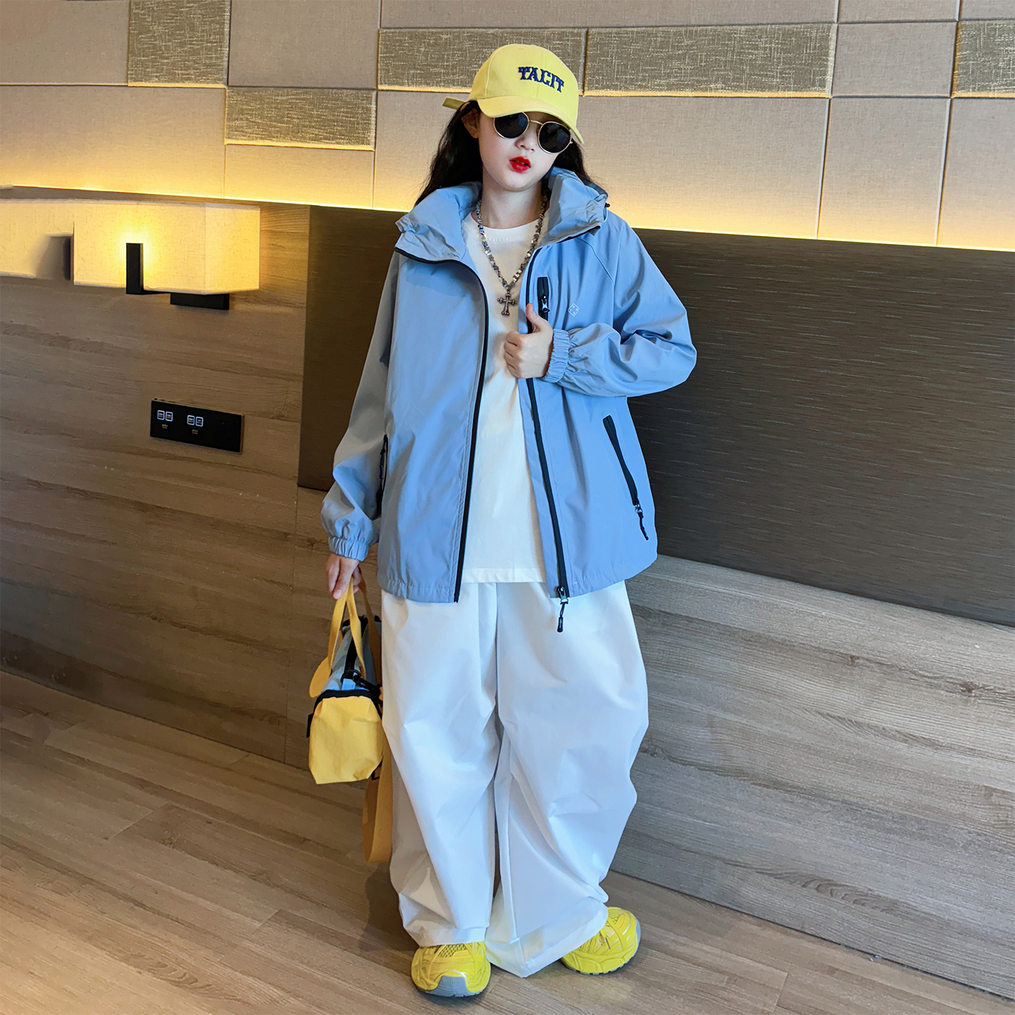 青少年女装学生初中生搭配套装2025新款又酷又飒的大童女装冲锋衣