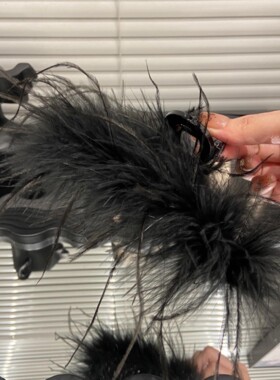 E4954 鸵鸟毛鲨鱼夹13cm羽毛高级发夹后脑勺毛毛发抓超仙头饰超大