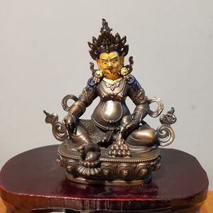 尼泊尔工艺藏传纯铜黄财神佛像摆件紫铜做旧画脸精工殊胜家居供奉