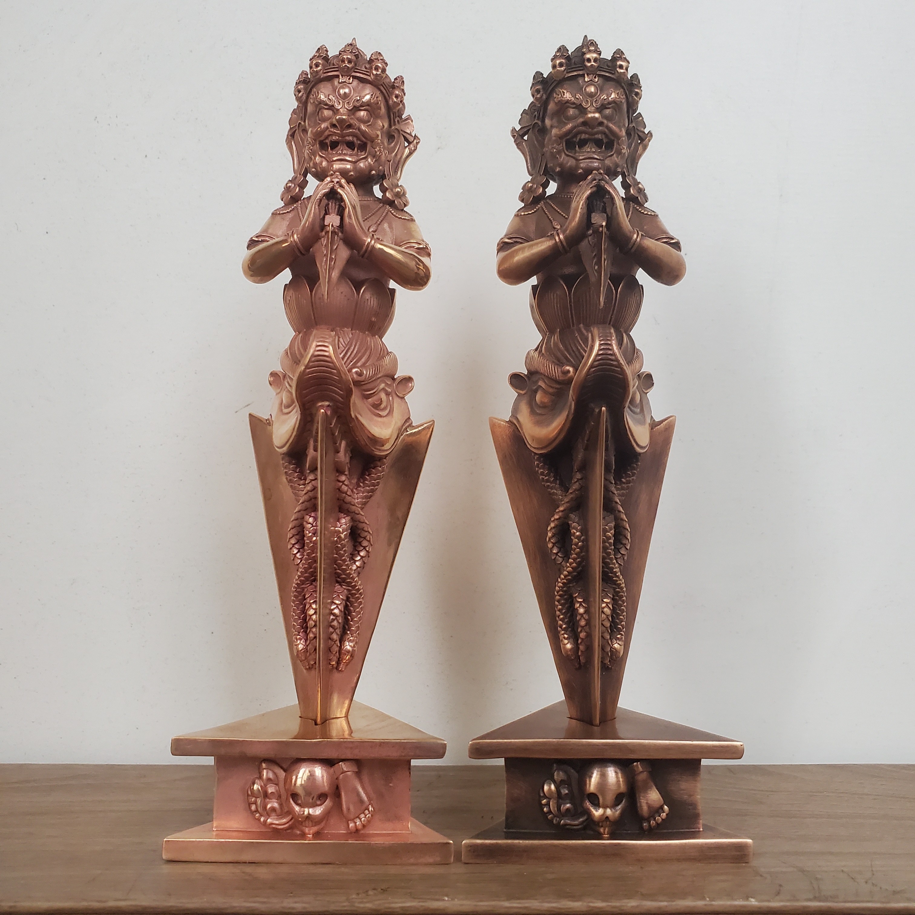 尼泊尔工艺纯铜莲师普巴金刚橛降魔杵家居摆件带底座