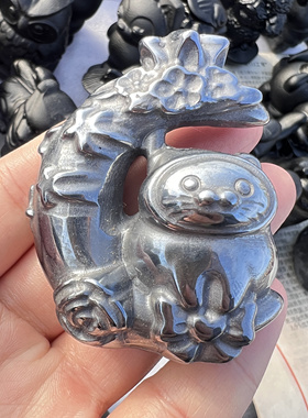 天然钛赫兹海豹猫库洛米美乐蒂龙龟五星雕刻摆件可爱卡通桌面装饰