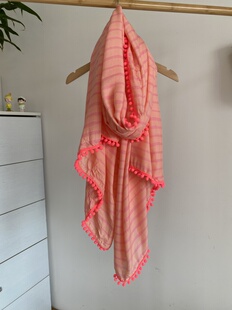 出口外单毛球装饰条纹围巾旅游度假拍照披肩