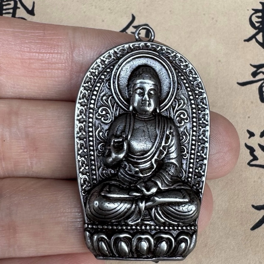 玄铁佛牌小挂件寒铁佛祖大日如来佛像天铁护身吊坠平安钥匙扣挂饰