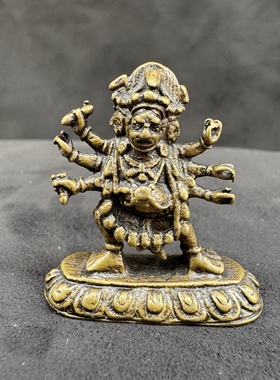 西藏利马铜藏式寸佛黄铜六臂玛哈嘎拉佛像迷你小摆件随身带小佛像