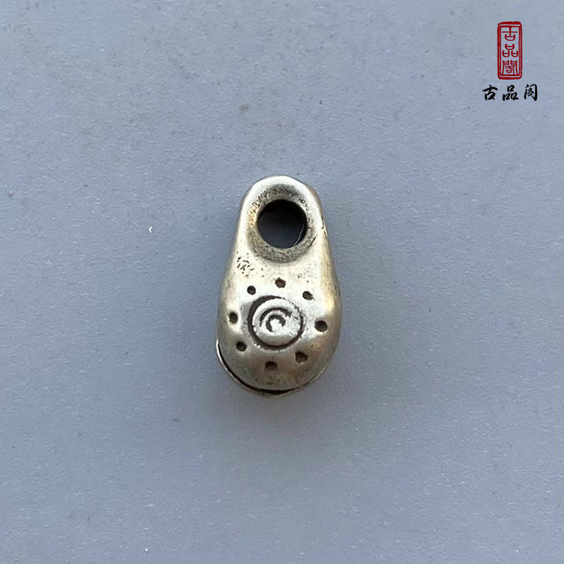 复古工艺白铜托甲咒点铃铛卡子侧挂吊坠藏式文玩佛珠手串老铜挂件