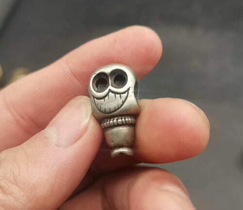 文玩配饰藏式白铜托甲手工錾刻双面尸托林主佛头三通佛珠手串配件