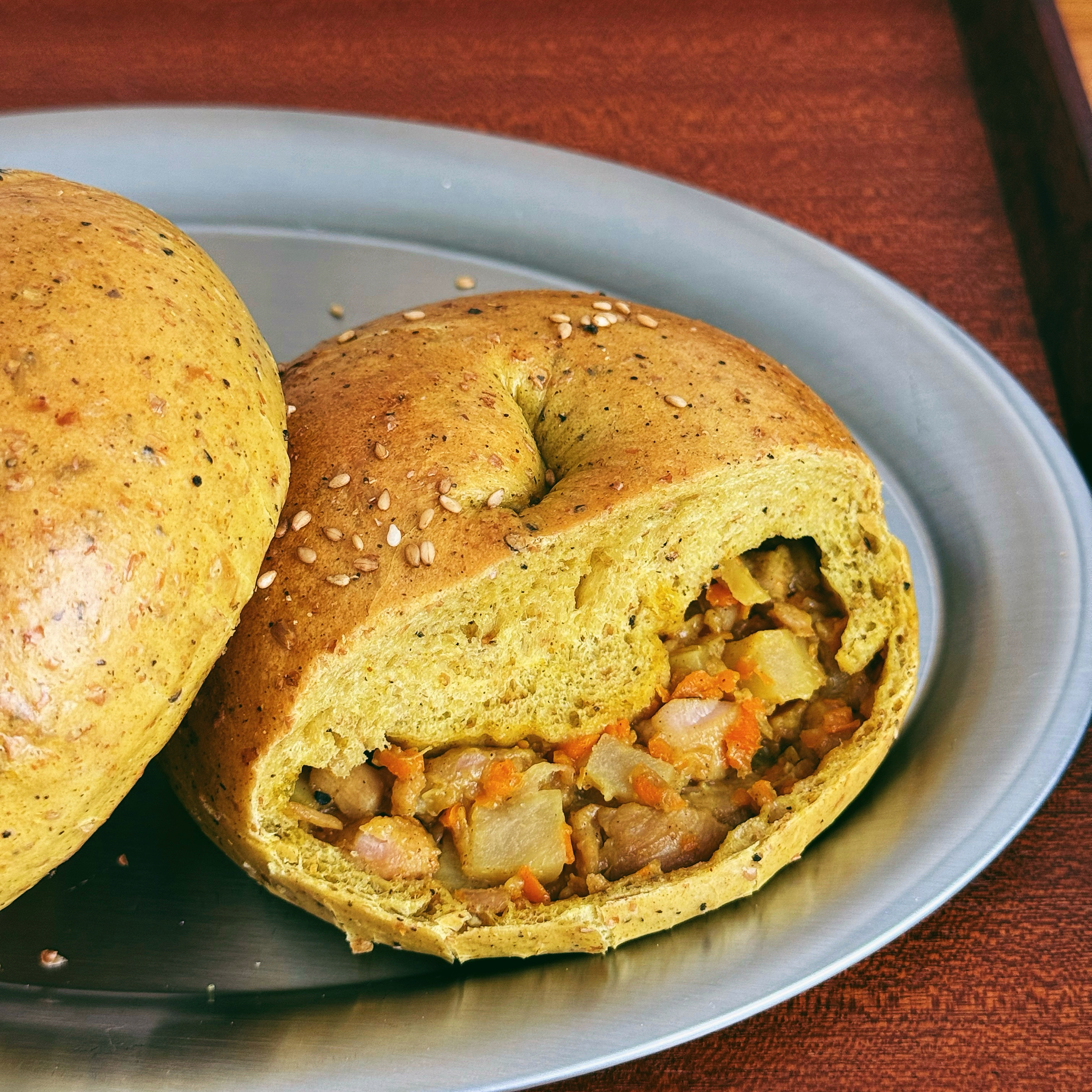 小春日食 全麦日式辣咖喱土豆鸡肉芝士贝果咸口早餐下午茶