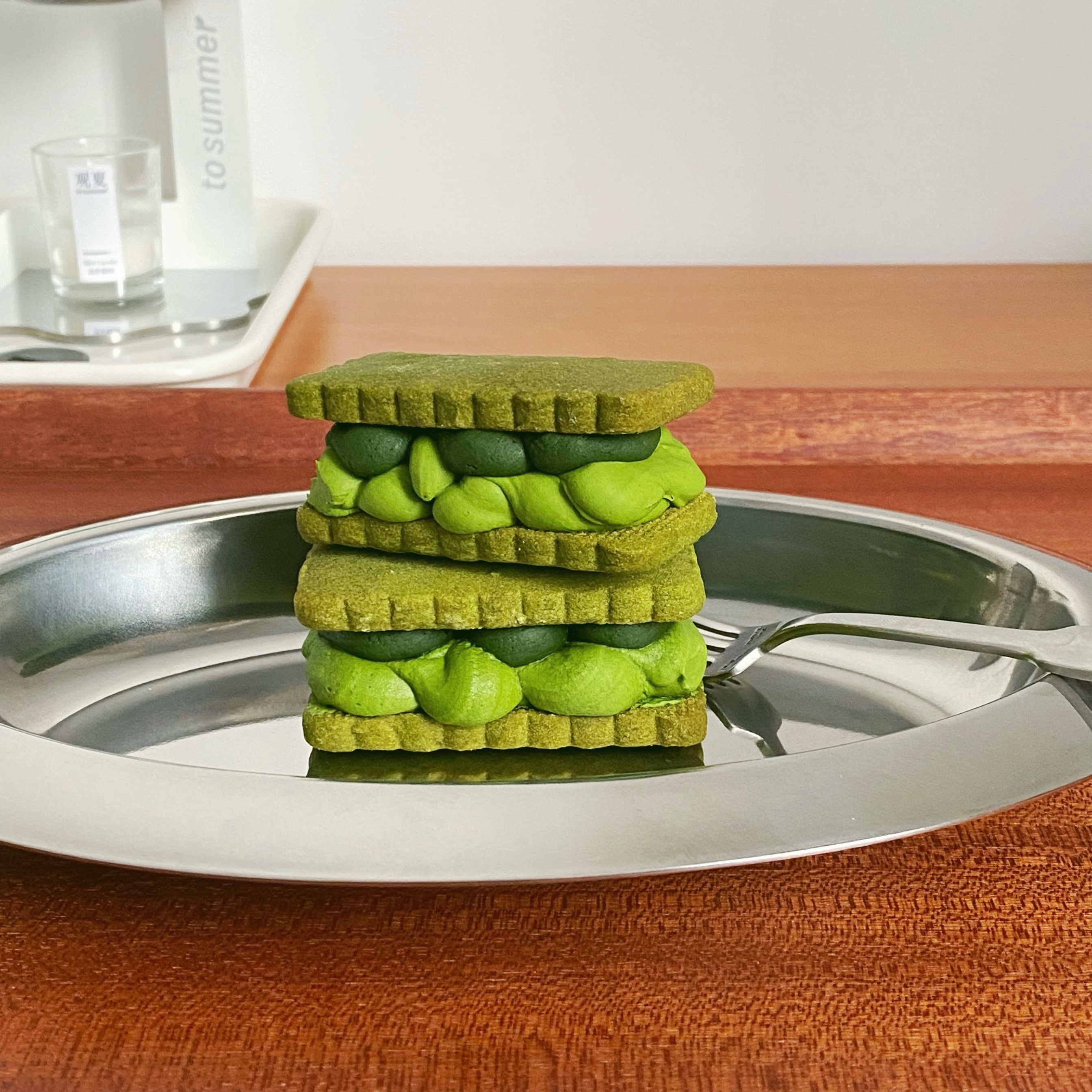 小春日食 手作抹茶白脱饼干生巧夹心浓郁铁盒装点心4枚 6枚礼盒