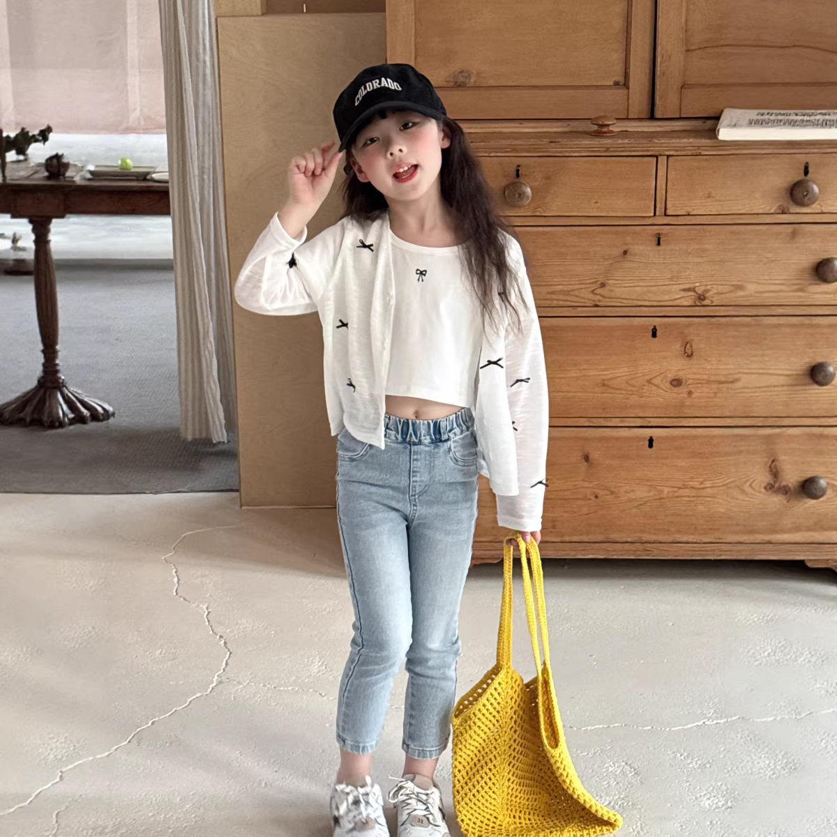 三年四班女童夏季韩版针织薄款小开衫女宝宝立体蝴蝶结短款防晒服