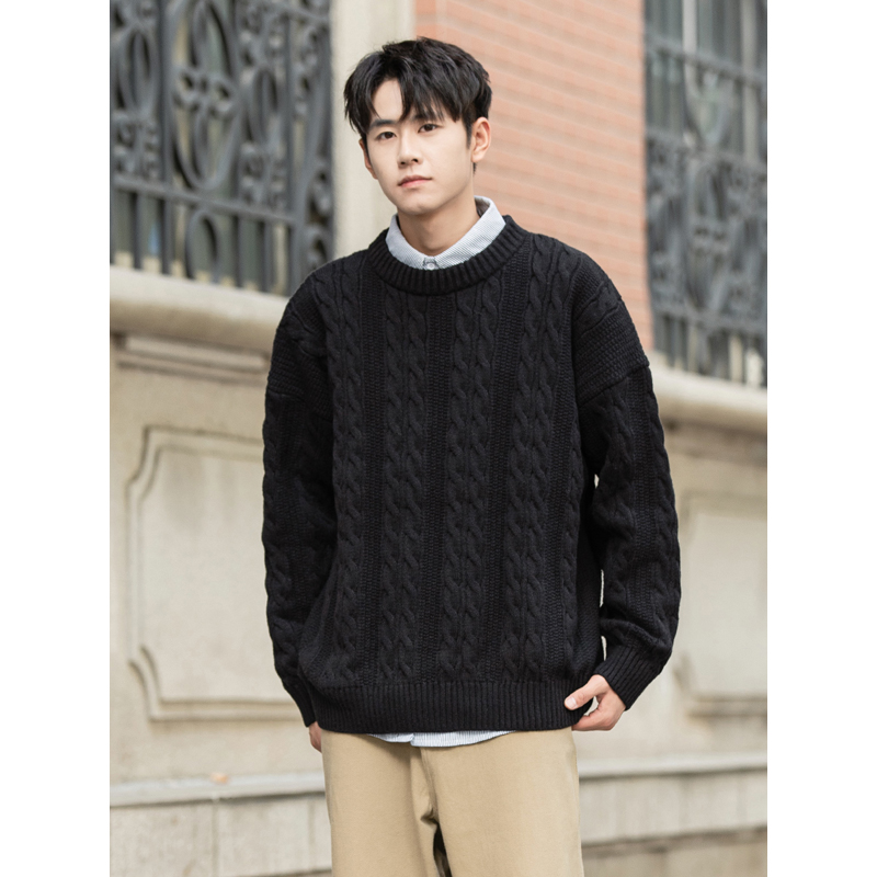 宽松圆领绞花毛衣针织衫