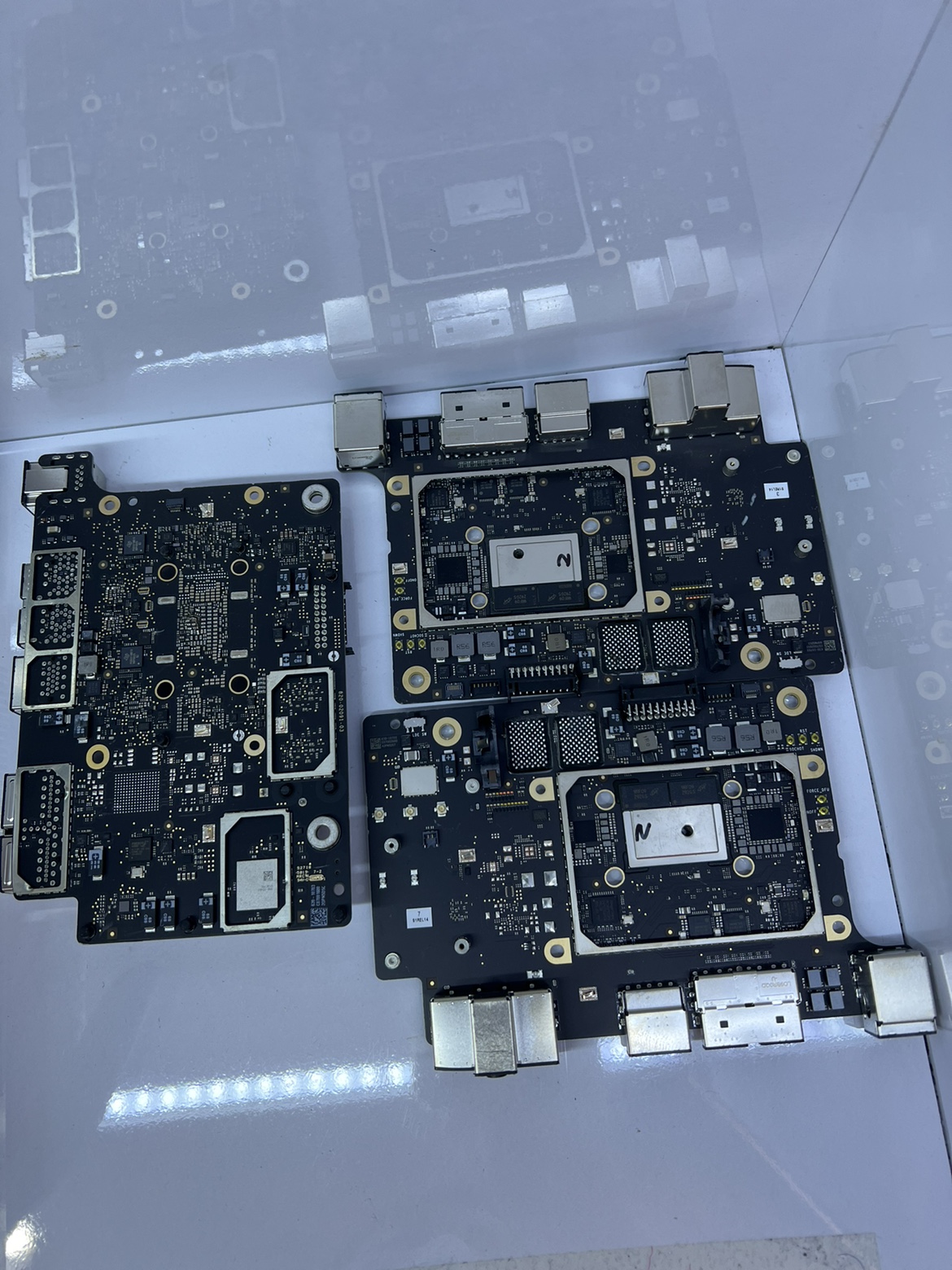 APL1096 APL1097 623171TI  电源管理芯片通用M1 A2337 A2338.