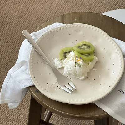 盘子哑光复古餐盘不规则家用2025新款浮雕陶瓷盘蛋糕甜品盘早餐盘