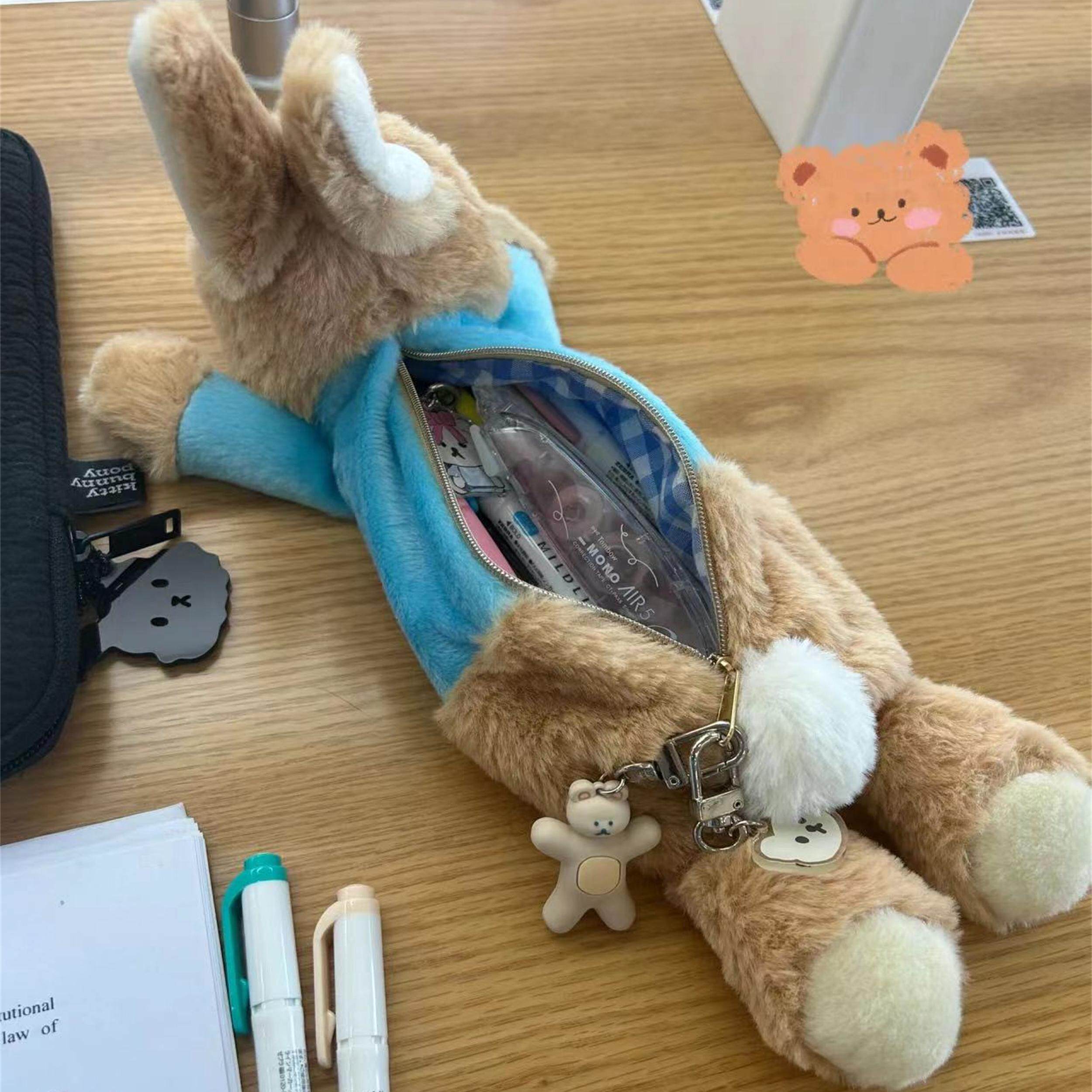 可爱毛绒笔袋2024新款创意动物文具袋小学生铅笔盒大容量收纳袋