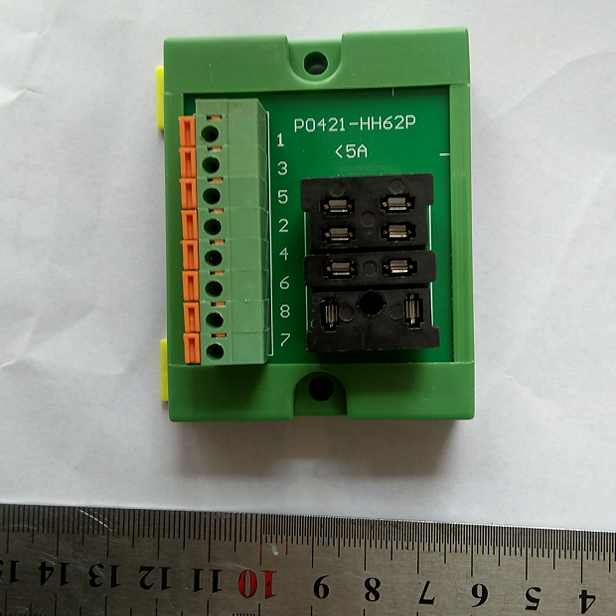 中间继电器安装底座弹簧端子接线