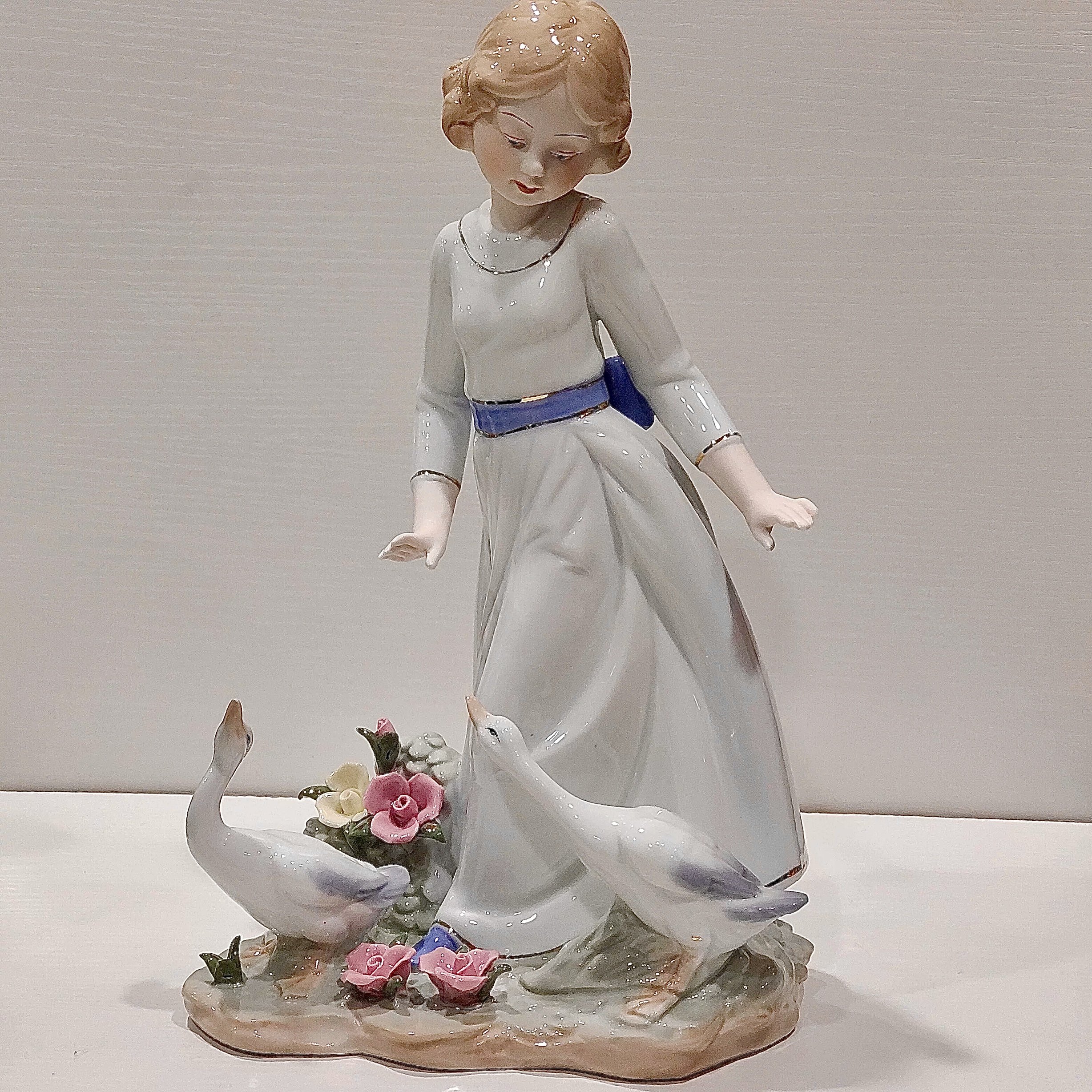 欧式陶瓷人物男孩女孩客厅桌面玄关摆放祝福送礼原创摆件轻奢可爱,家居饰品,装饰摆件,淘宝优惠券,粉丝福利购,淘宝优惠卷