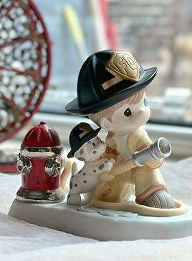 水滴娃娃消防员和小狗摆件工艺品