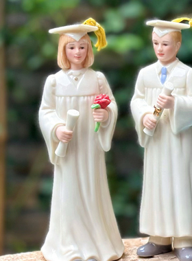 持续瓷生 打版样品孤品博士帽男女瓷偶人物拿花工艺品摆件家居