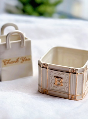 持续瓷生 Lenox陶瓷方形描金字母浮雕罐子提包半成品小号花插