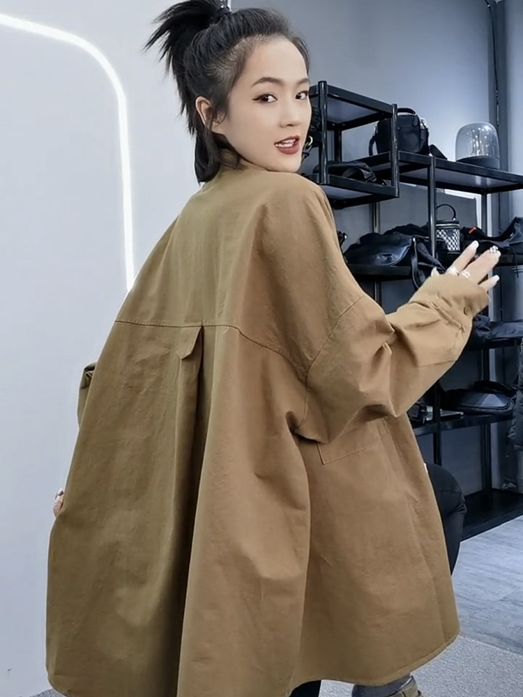 슬림하고 다재다능하며 연령을 줄여주는 여성용 긴팔 셔츠 가을 겨울 유행 외국 스타일 패셔너블 팻 MM 루즈한 아우터 셔츠 재킷