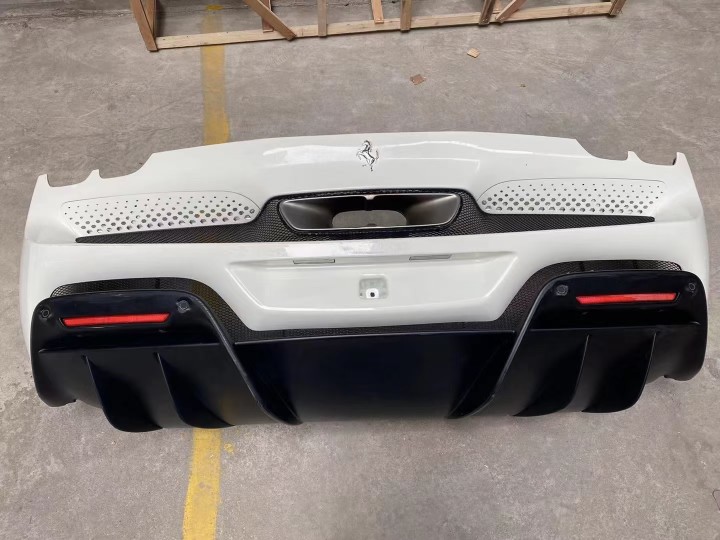 法拉利296GTB后杠总成 波多菲诺 前保险杠 扰流板 裙边叶子板机盖