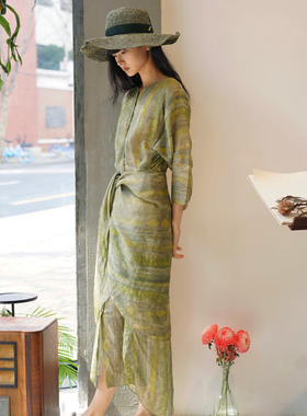 Cha 官方 | Cortana Jill苎麻绿色印花围裹连衣裙