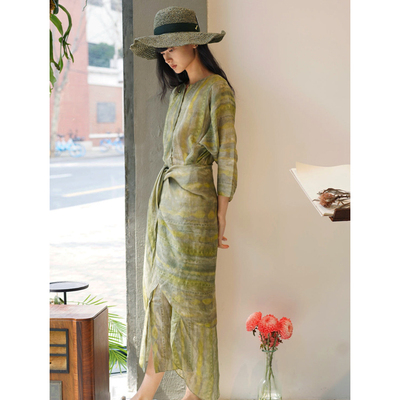 Cha 官方 | Cortana Jill苎麻绿色印花围裹连衣裙