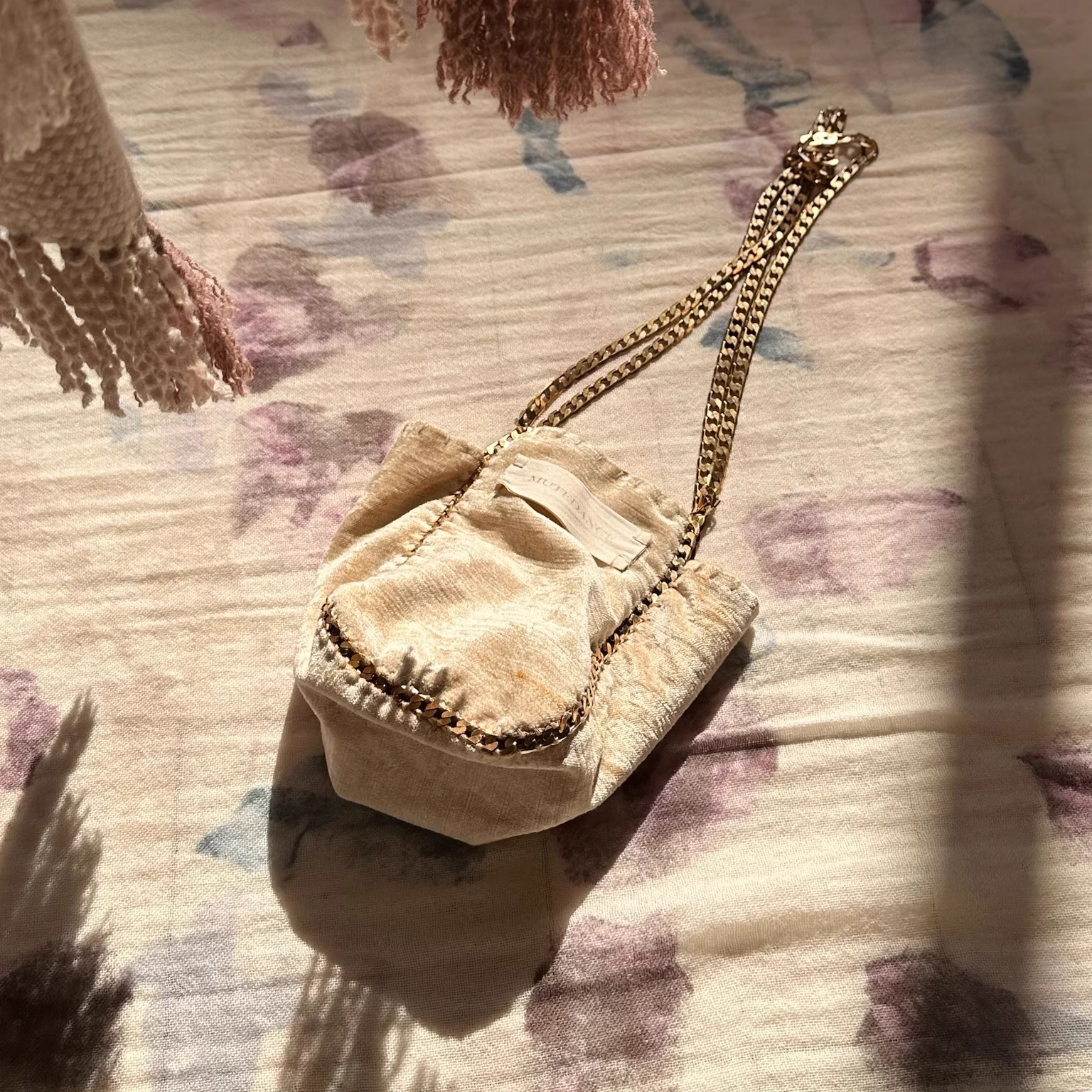 Mutedance双宫丝植物染小手提包