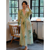 官方 adesso Cha futura lab绿色真丝收腰V领裙