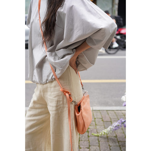 Cha 官方｜GUIDI 26春夏 RTO3 CROSS BODY BAG全粒面软马皮斜挎包