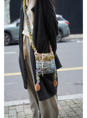 Cha官方｜The Backward Vendor 26春夏 BANANA POUCH 编织小挎包
