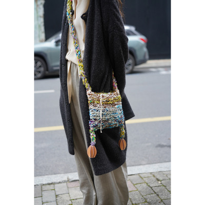 Cha官方｜The Backward Vendor 26春夏 BANANA POUCH 编织小挎包