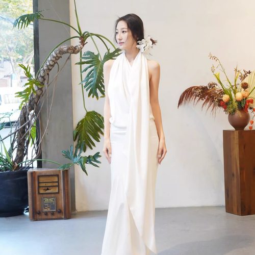 Cha 官方 | Cortana 婚纱礼服系列 HELENE Dress 真丝围脖连衣裙