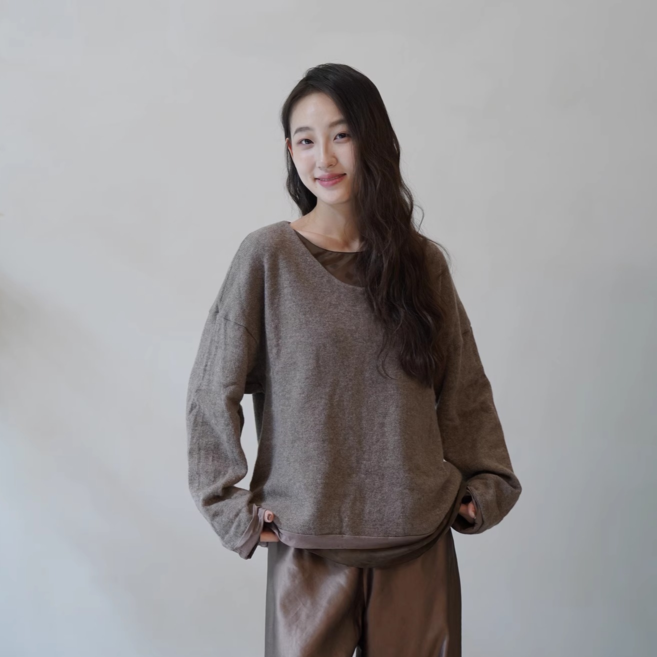 Cha 官方 | Elsa Esturgie 25秋冬 法国Oubli 双层羊毛圆领毛衣