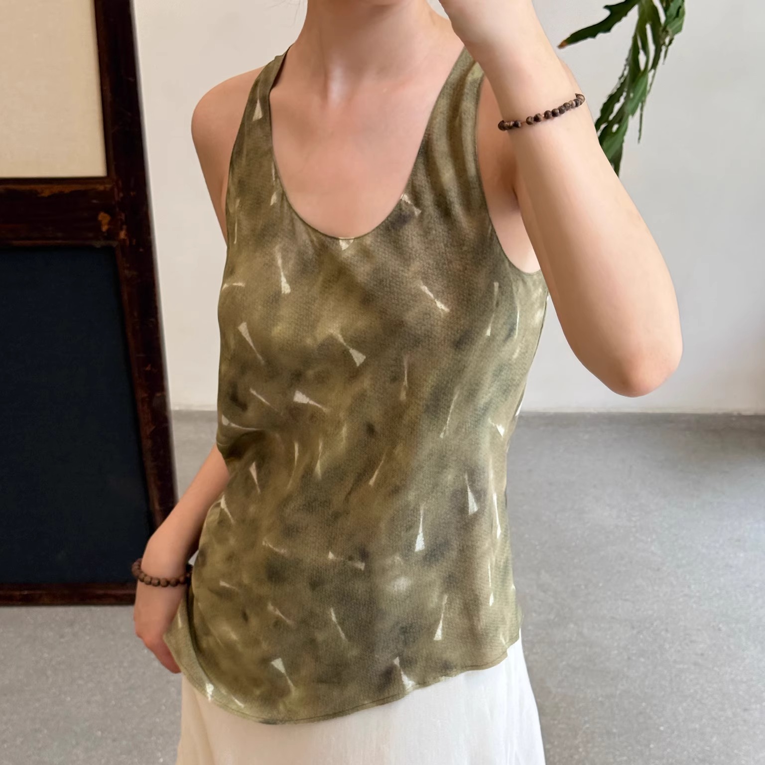 Cha 官方 | Cortana 25早春 ELISE 独家印花斜裁圆领背心